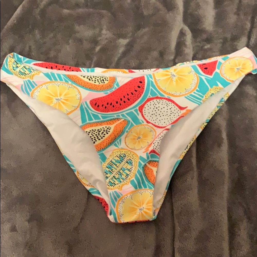 Cupshe swimsuit bottoms